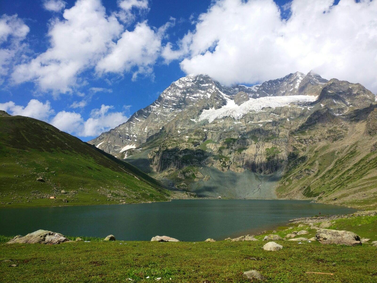 Kashmir Great Lakes Premium Luxury Trek Experience – 4 Days
